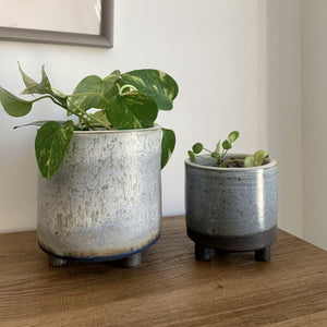 Open image in slideshow, Blue Gradient Ceramic Footed Planter Pots
